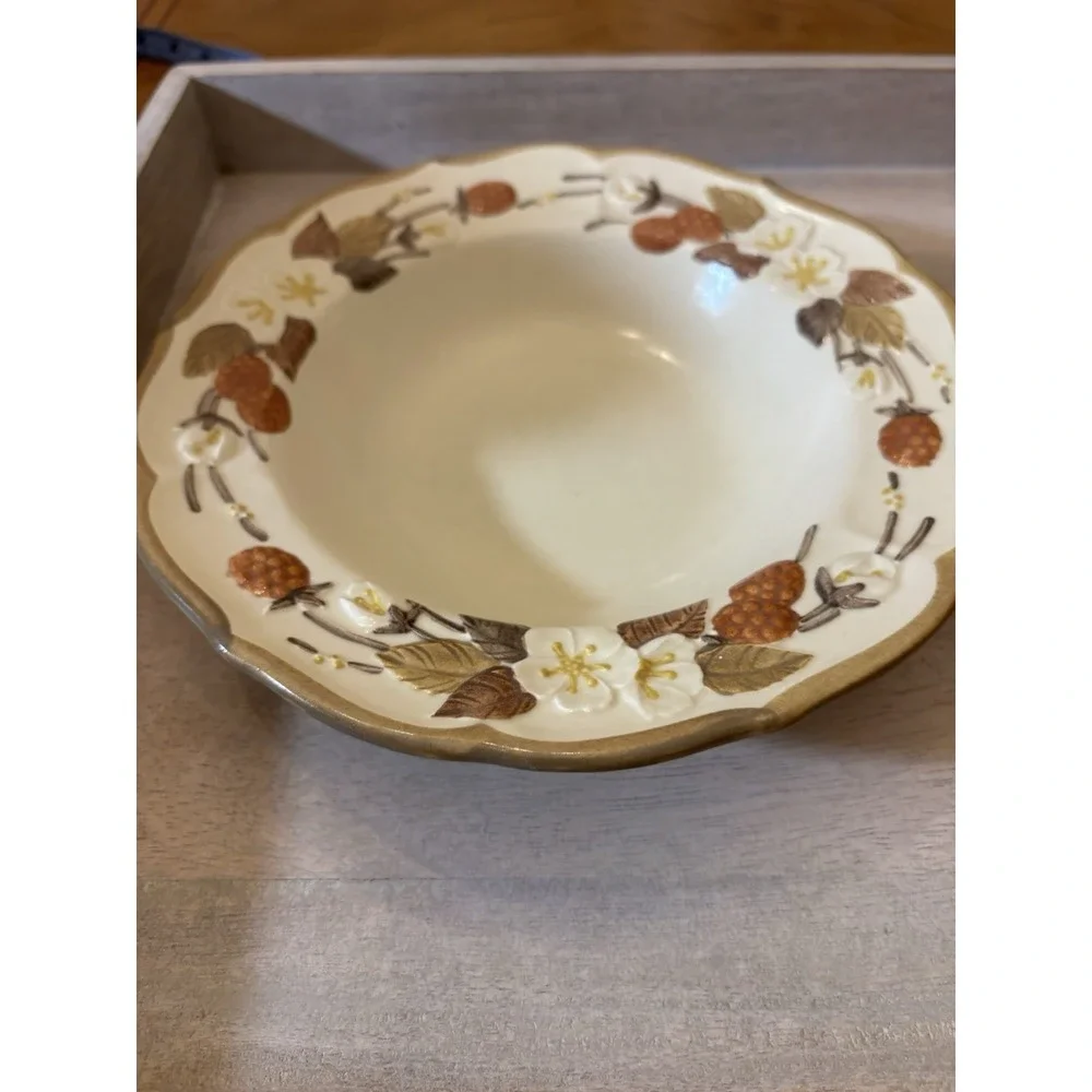Metlox Poppytrail-AUTUMN BERRY Set Of 2‎ Bowls 8 Inches Wide